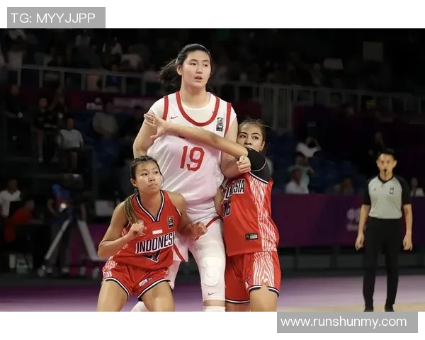 张子宇国家队首秀表现亮眼末节双塔组合引发球迷热议